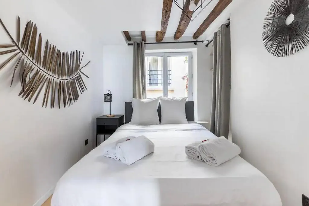 Grands Boulevard 31: Cosy 1br-4p 3d Apartment *